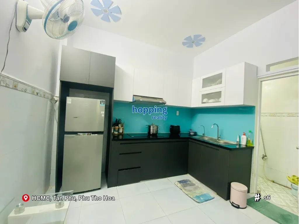 탄푸 푸토화동 Luy Ban Bich 거리, 2층 주택 저렴한 매매