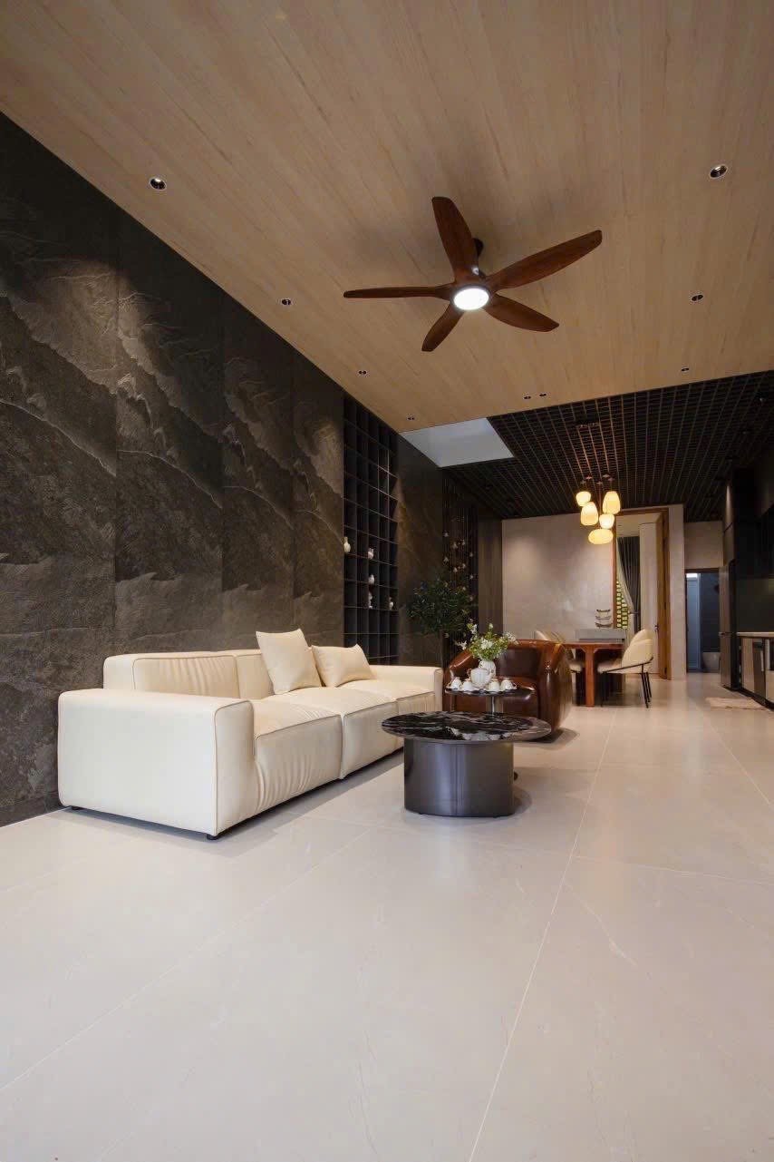 호아쑤안 신도시 신축 3층 주택