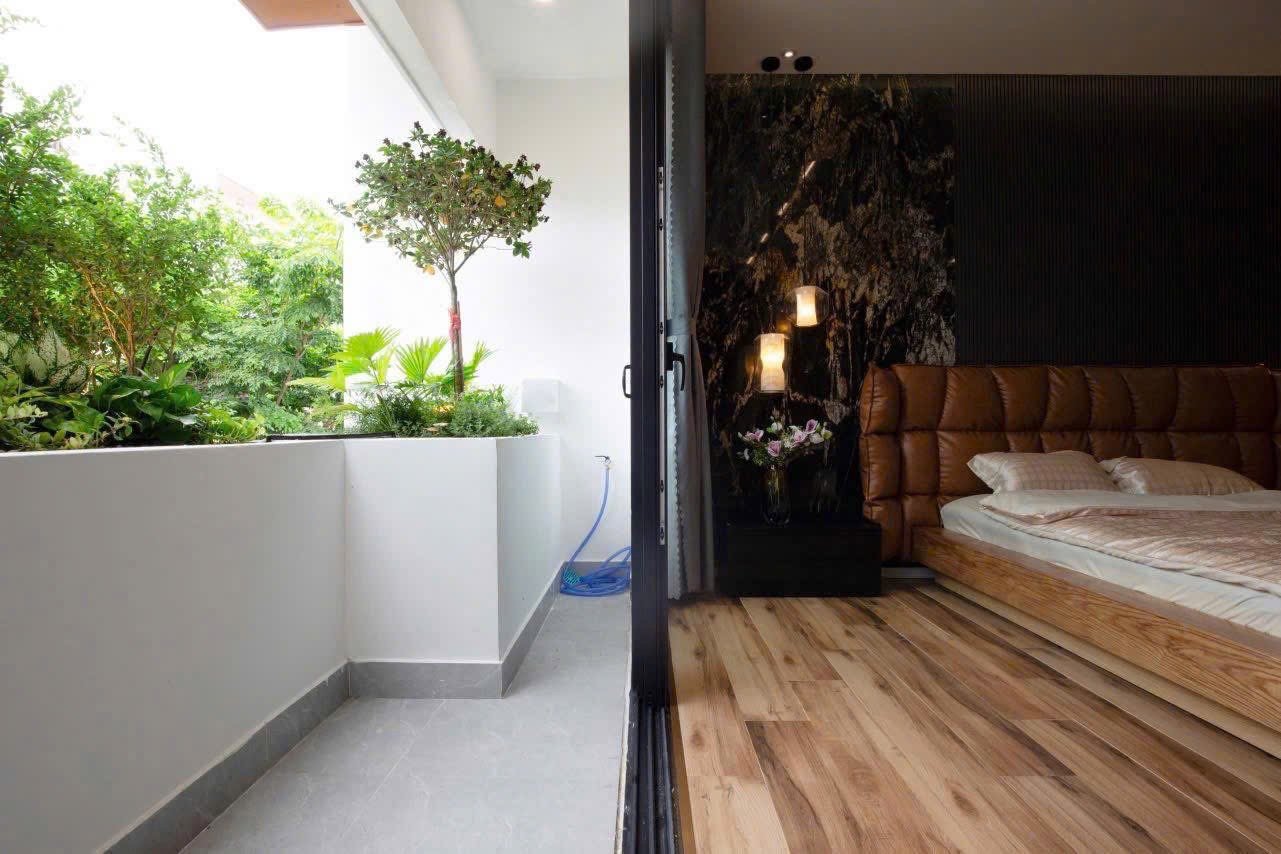 호아쑤안 신도시 신축 3층 주택