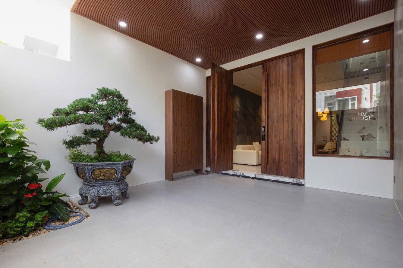 호아쑤안 신도시 신축 3층 주택